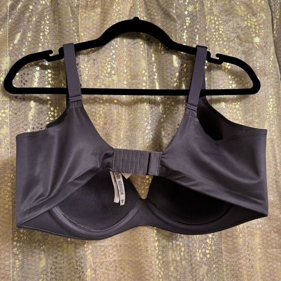 Victorias Secret Gray Wireless Infinity Flex Plunge Lined Semi Demi Bra 38DD - Picture 2 of 8